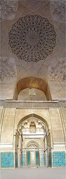 پرونده:Malek mosque kerman iran.jpg